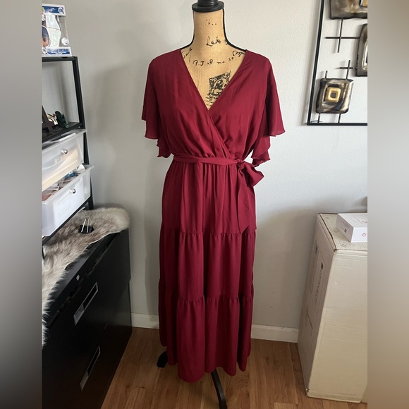 Elegant burgundy, red lovely flowing dress size extra large - Picture 3 of 5